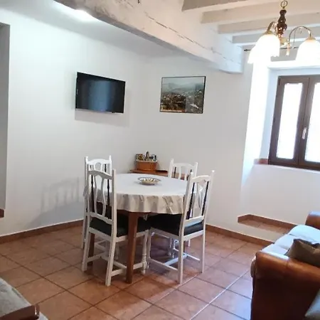 Casa De La Cigueena Candelario