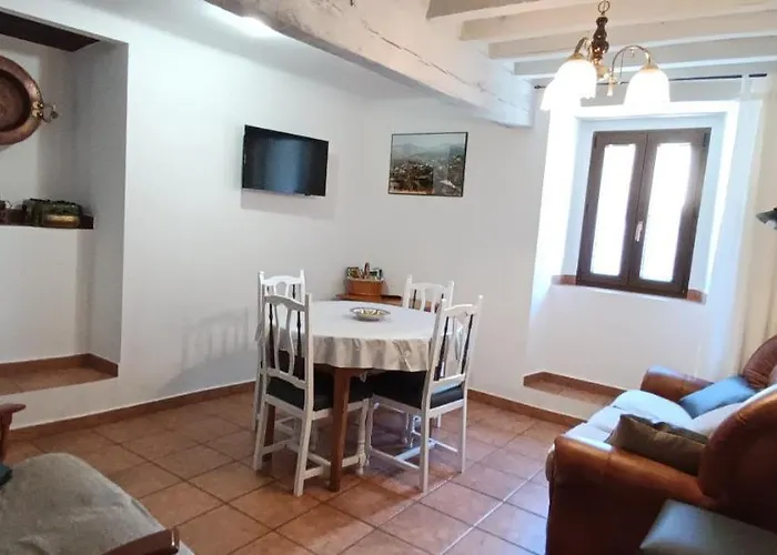 Casa De La Cigueena Candelario