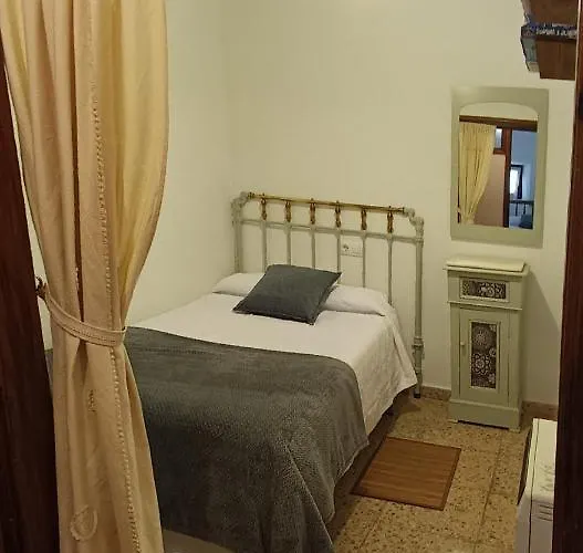 Casa De La Cigueena * Candelario