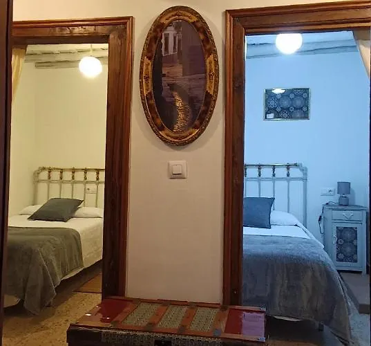 Casa De La Cigueena * Candelario